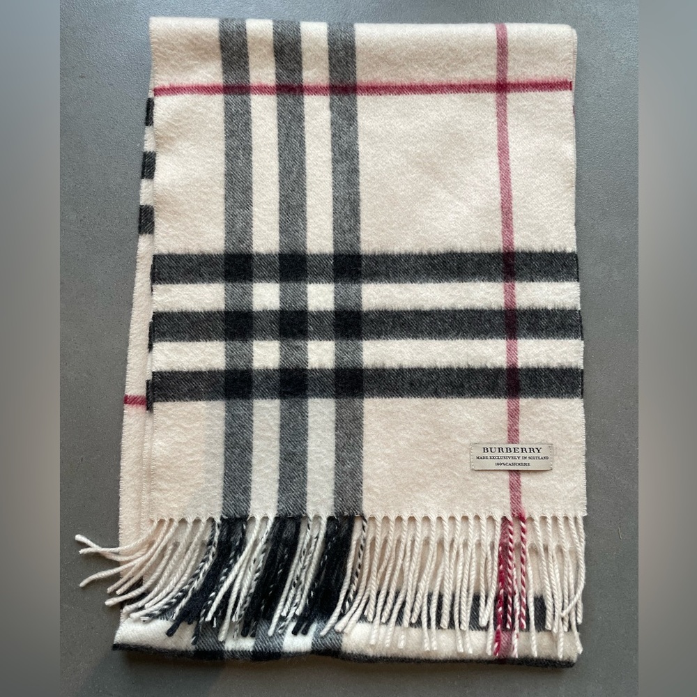 Burberry cashmere scarf